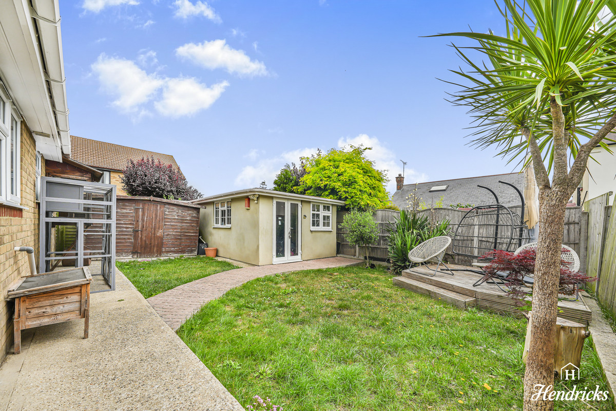 Droitwich Avenue, Southend-on-sea, SS2 4, photo 15