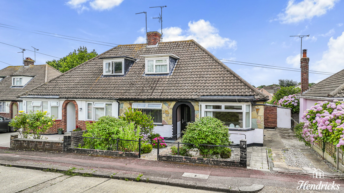 Highwood Close, Leigh-on-sea, SS9 4