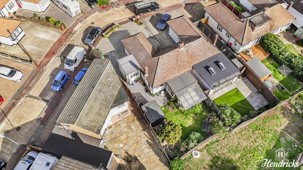 Blenheim Park Close, Leigh-on-sea, SS9 4, photo 28