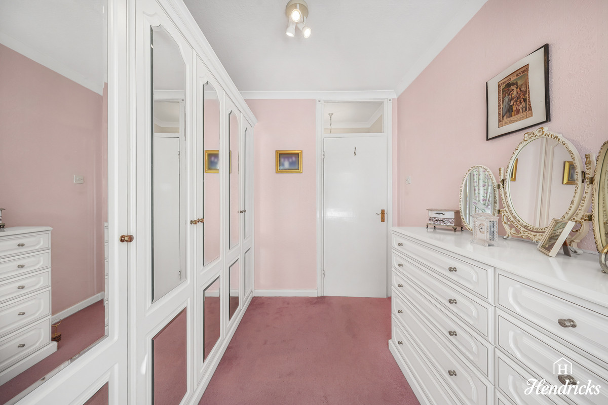Blenheim Park Close, Leigh-on-sea, SS9 4, photo 20
