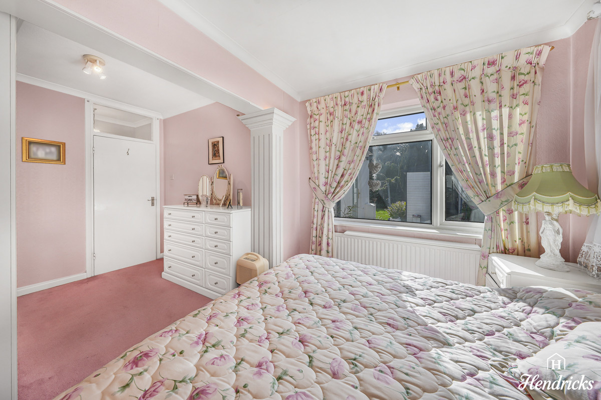 Blenheim Park Close, Leigh-on-sea, SS9 4, photo 19