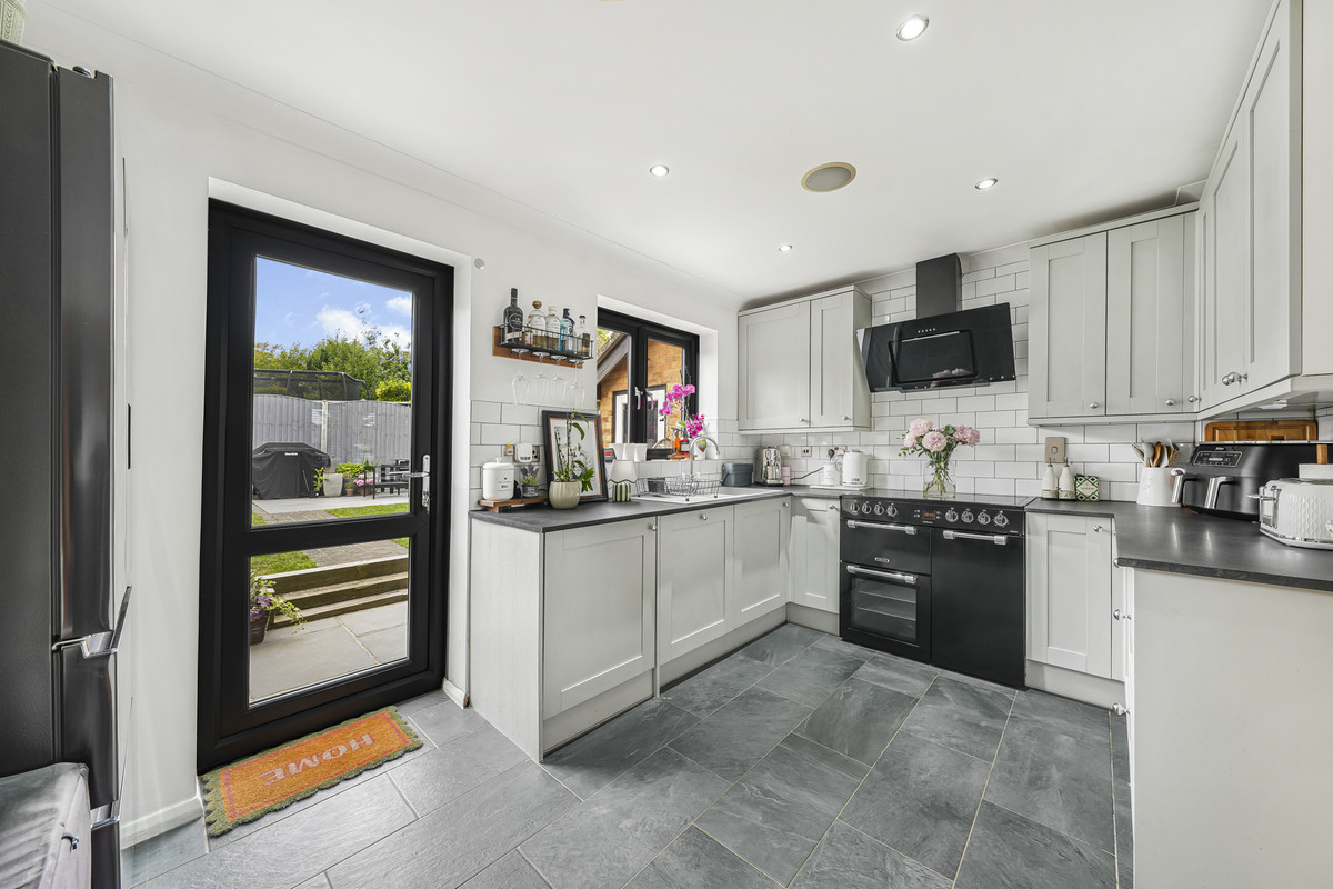 Cookham Court, Southend-on-sea, SS3 8, photo 8