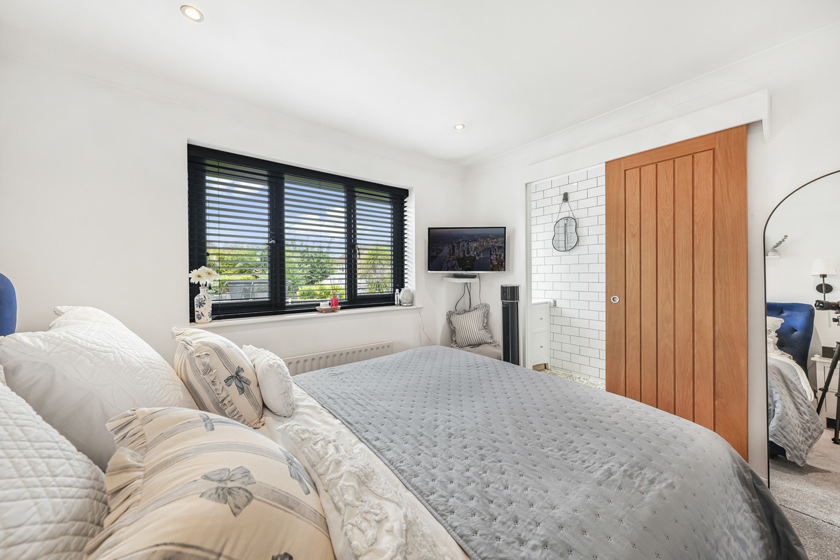 Cookham Court, Southend-on-sea, SS3 8, photo 15