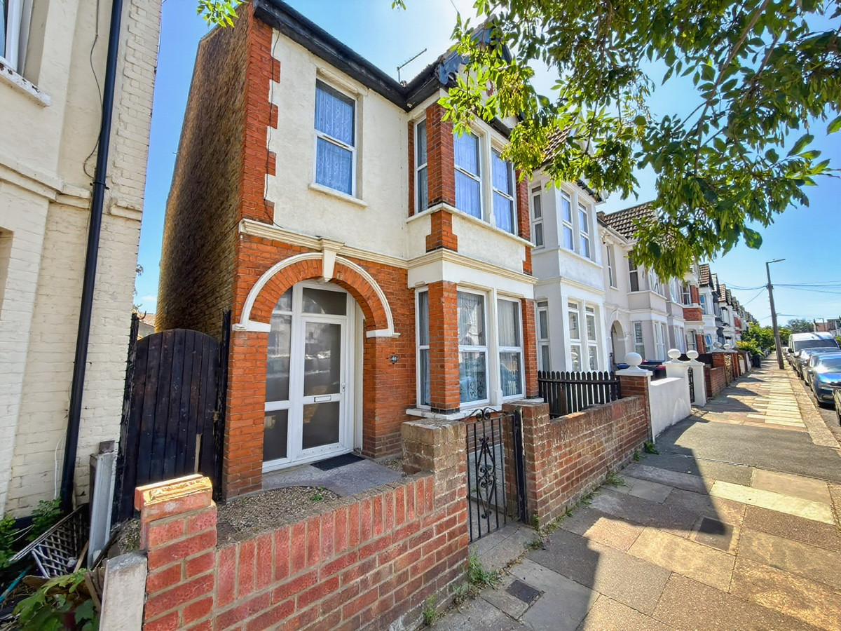Hainault Avenue, Westcliff-on-sea, SS0 9, photo 21