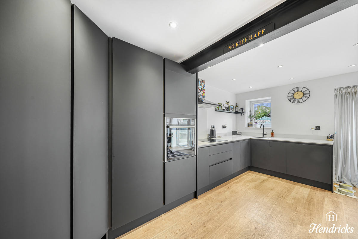 Nutcombe Crescent, Rochford, SS4 1, photo 9