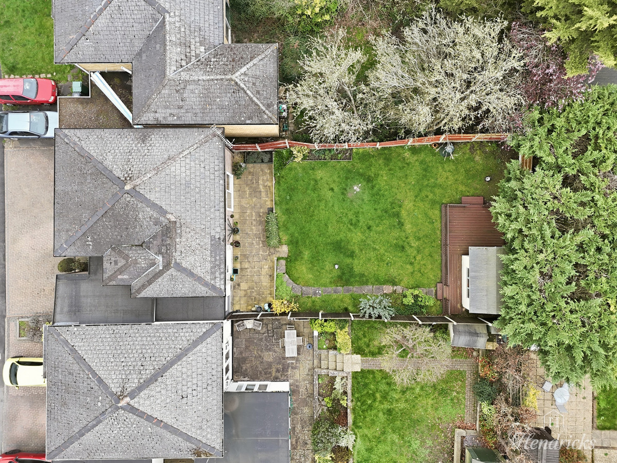 The Knares, Basildon, SS16 5, photo 2