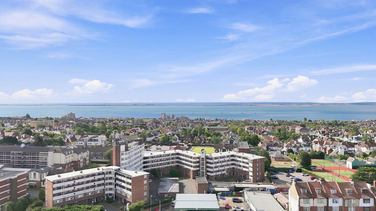 London Road, Westcliff-on-sea, SS0 9, photo 21