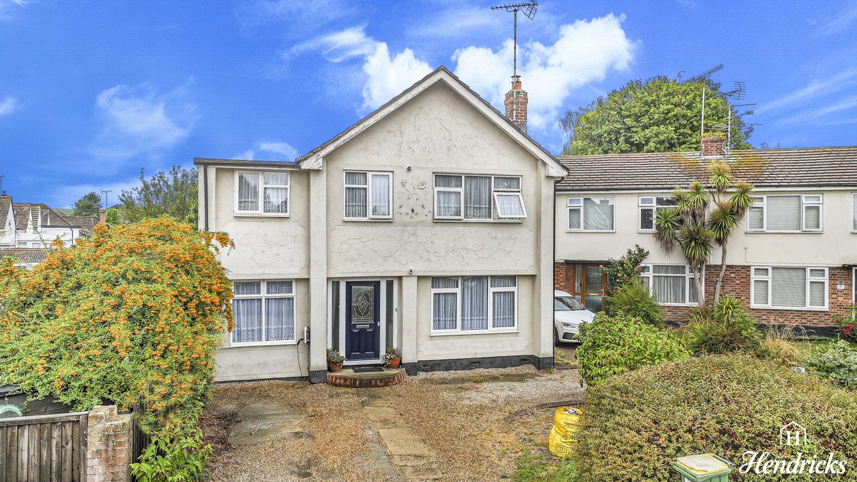 Englefield Close, Hockley, SS5 4
