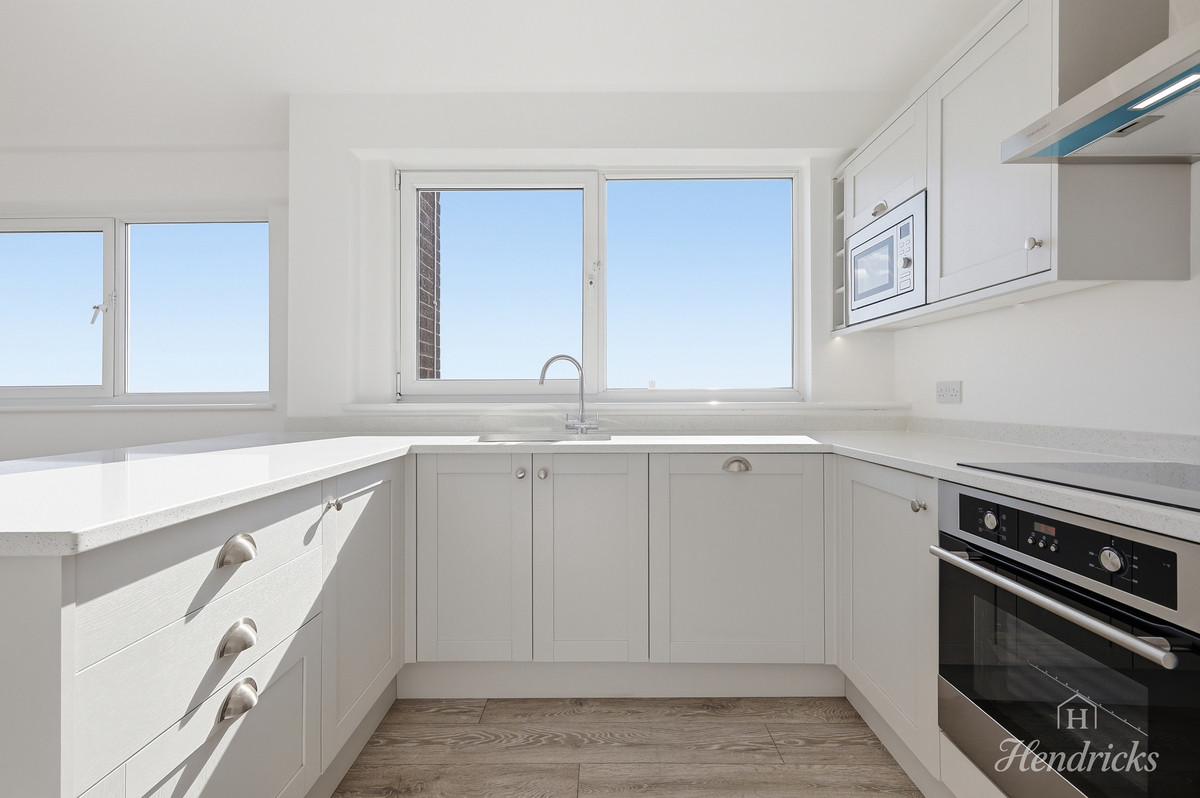 Broadway West, Leigh-on-sea, SS9 2