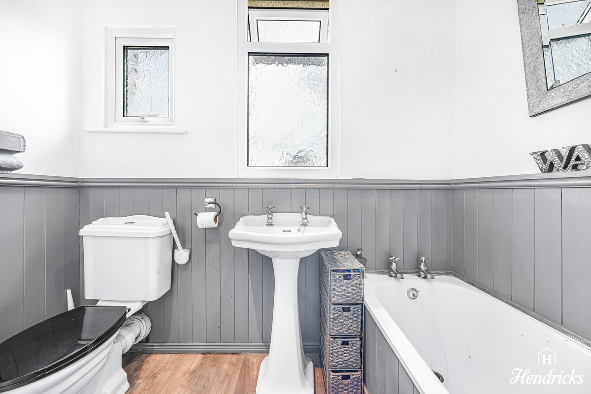 Elmsleigh Drive, Leigh-on-sea, SS9 3, photo 16