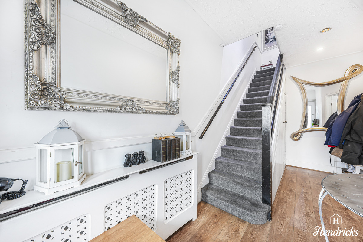 Elmsleigh Drive, Leigh-on-sea, SS9 3, photo 6