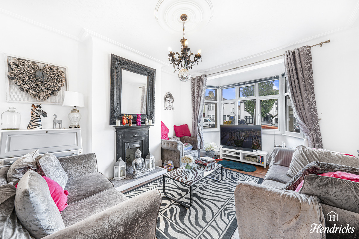 Elmsleigh Drive, Leigh-on-sea, SS9 3, photo 7