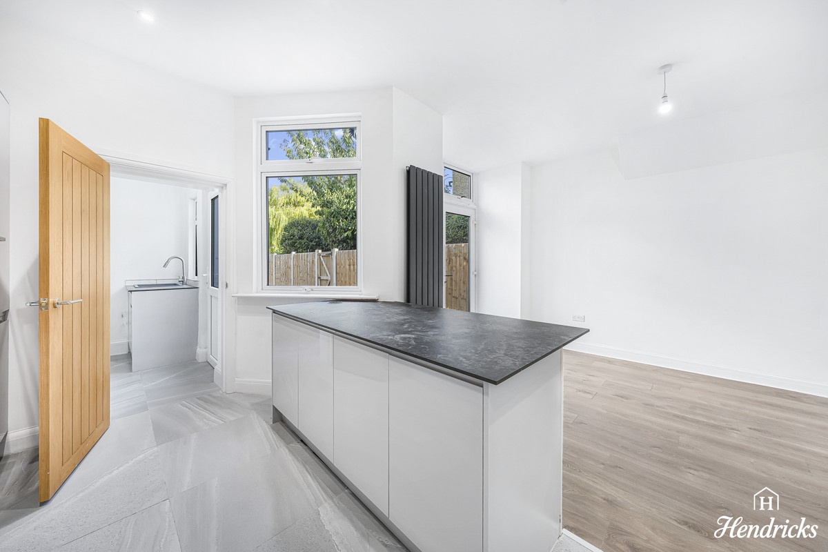 Ilfracombe Road, Southend-on-sea, SS2 4, photo 11