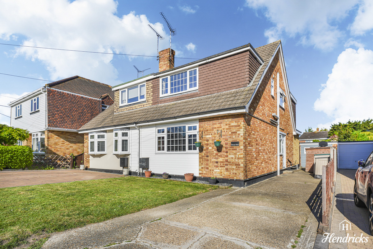 Wincoat Drive, Benfleet, SS7 5