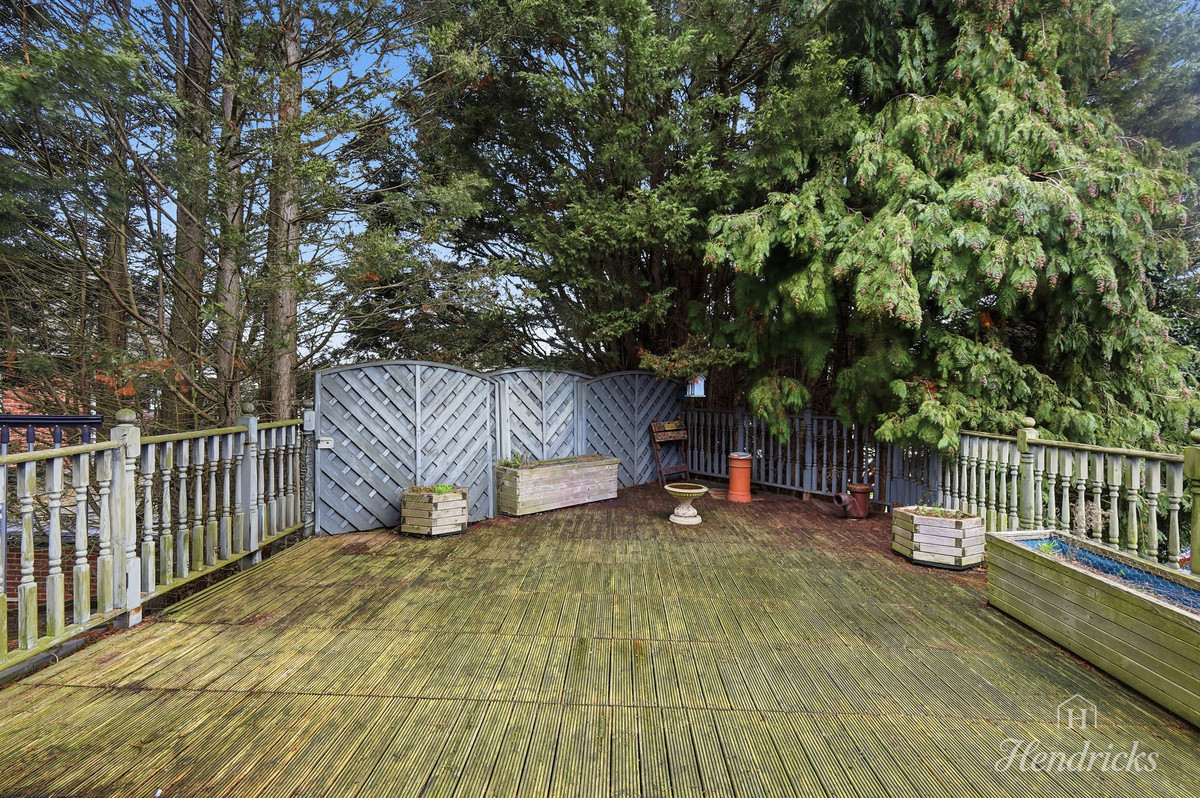 Oak Walk, Benfleet, SS7 4, photo 23
