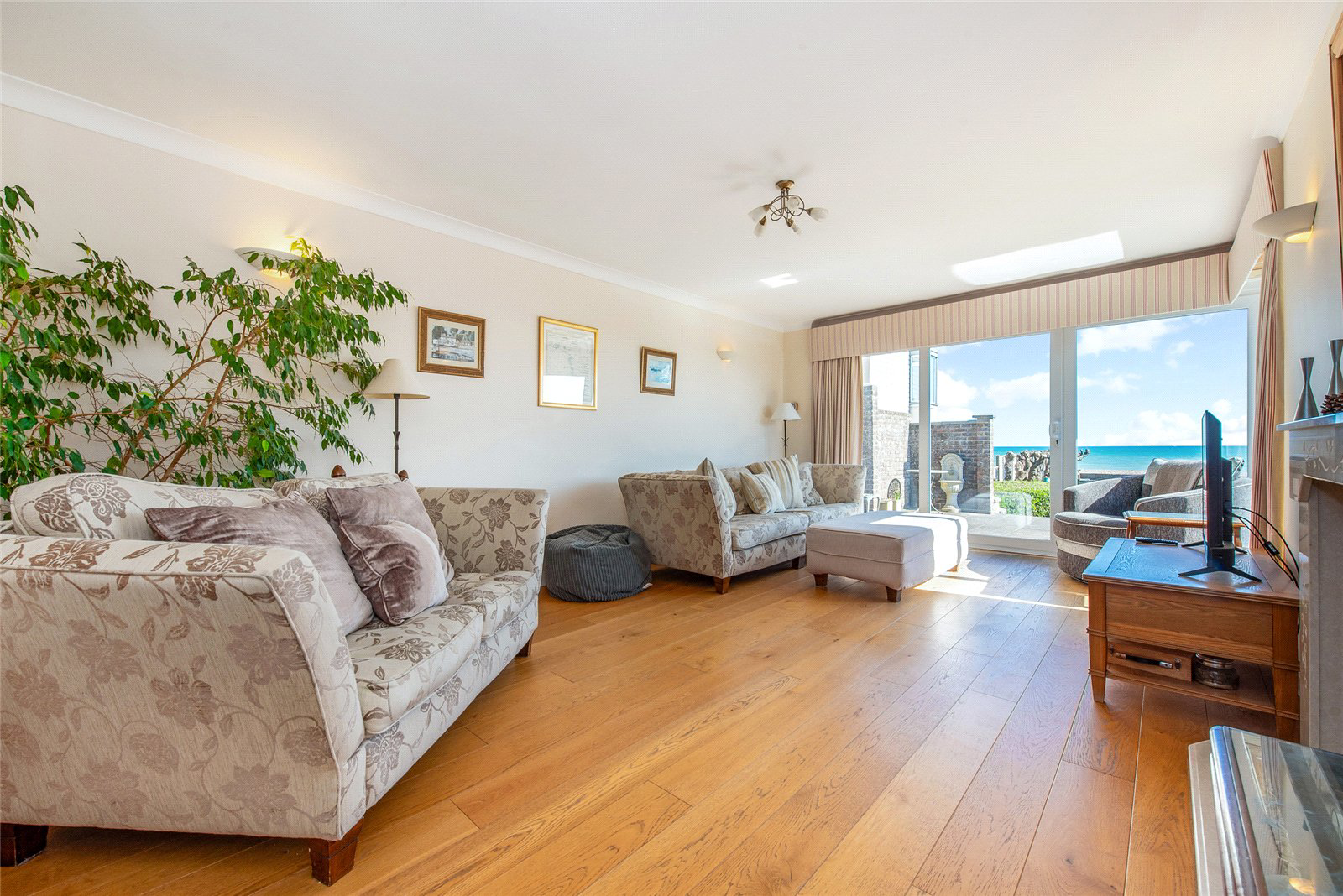 Aldwick Avenue, Aldwick, Bognor Regis, West Sussex, PO21, photo 4