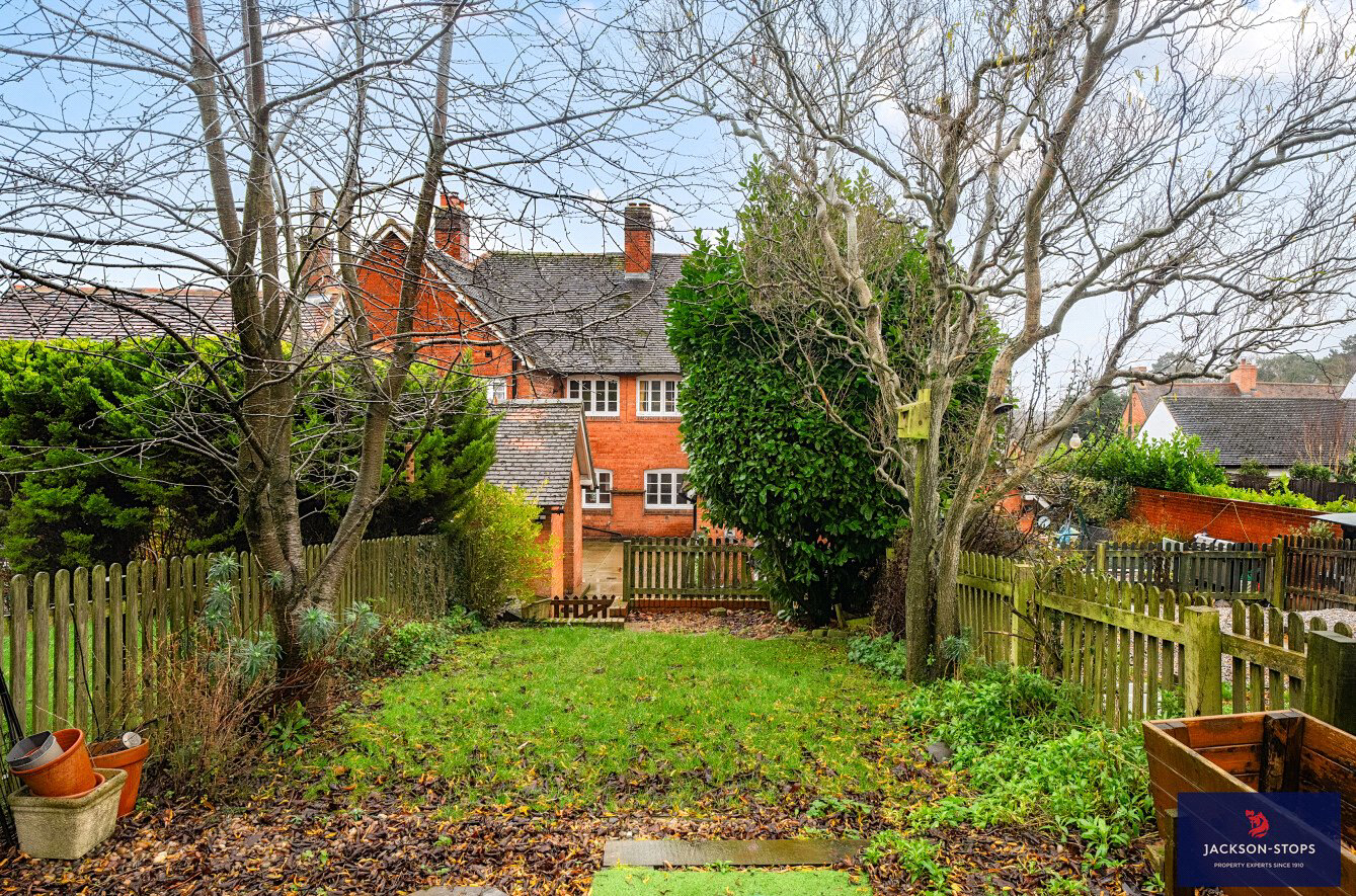 Dukes Cottages, Watling Street, Little Brickhill, Buckinghamshire, MK17, photo 13
