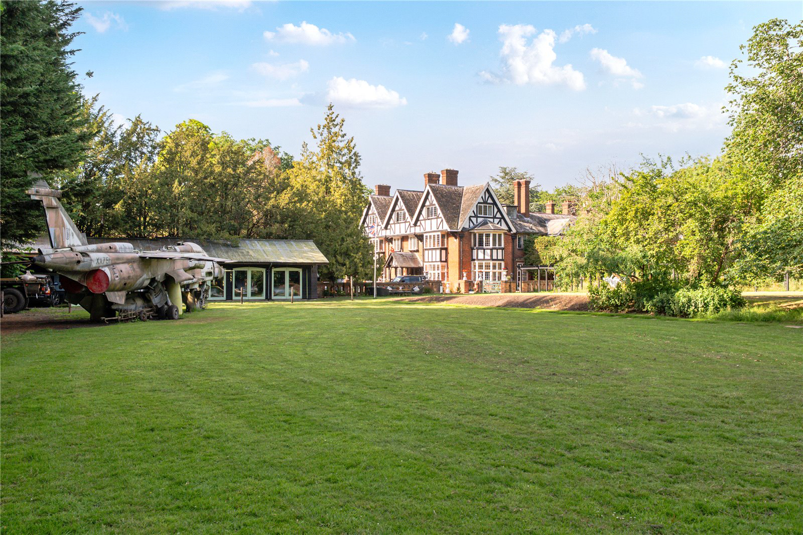 White Lane, Ash Green, Guildford, GU12, photo 24