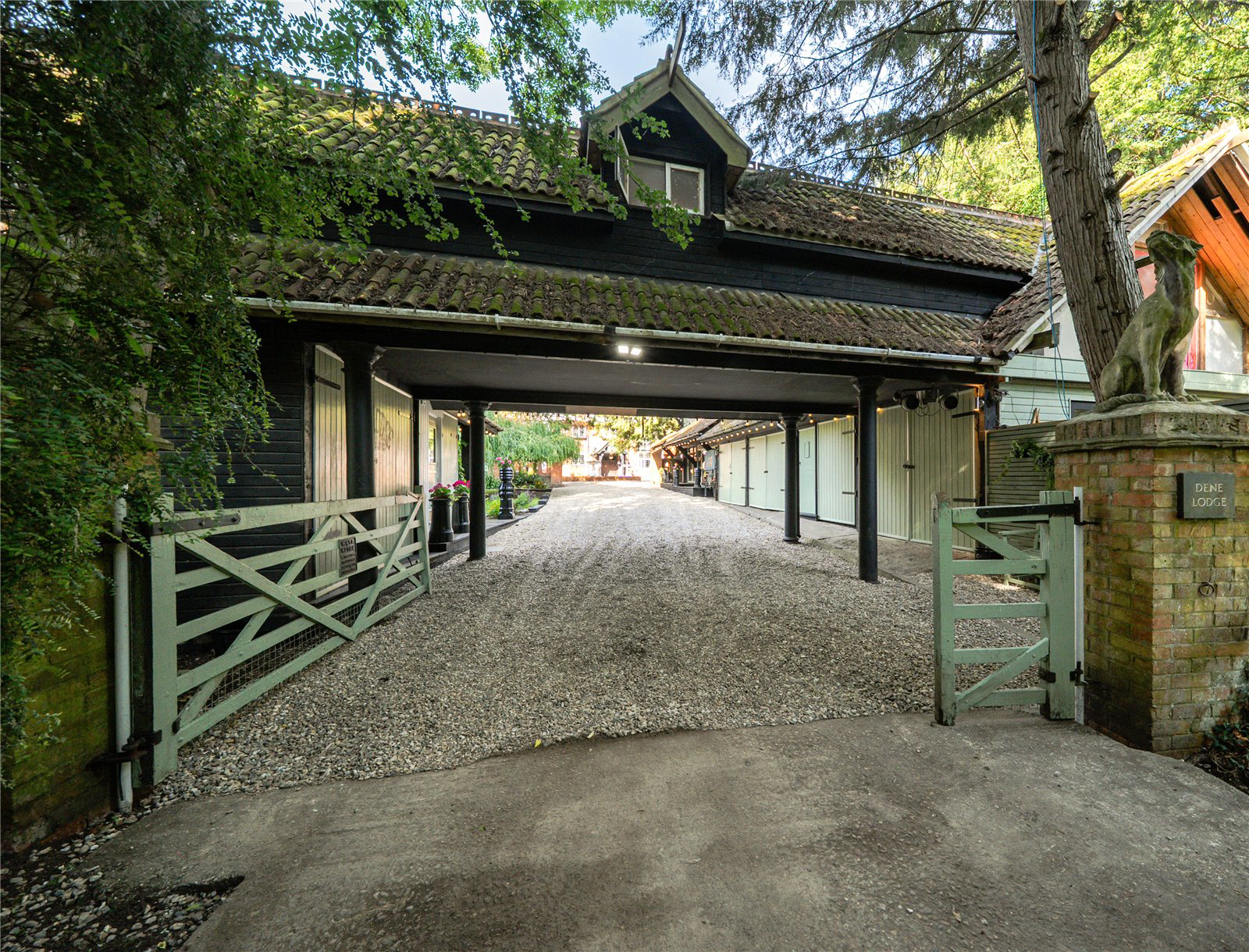 White Lane, Ash Green, Guildford, GU12, photo 25