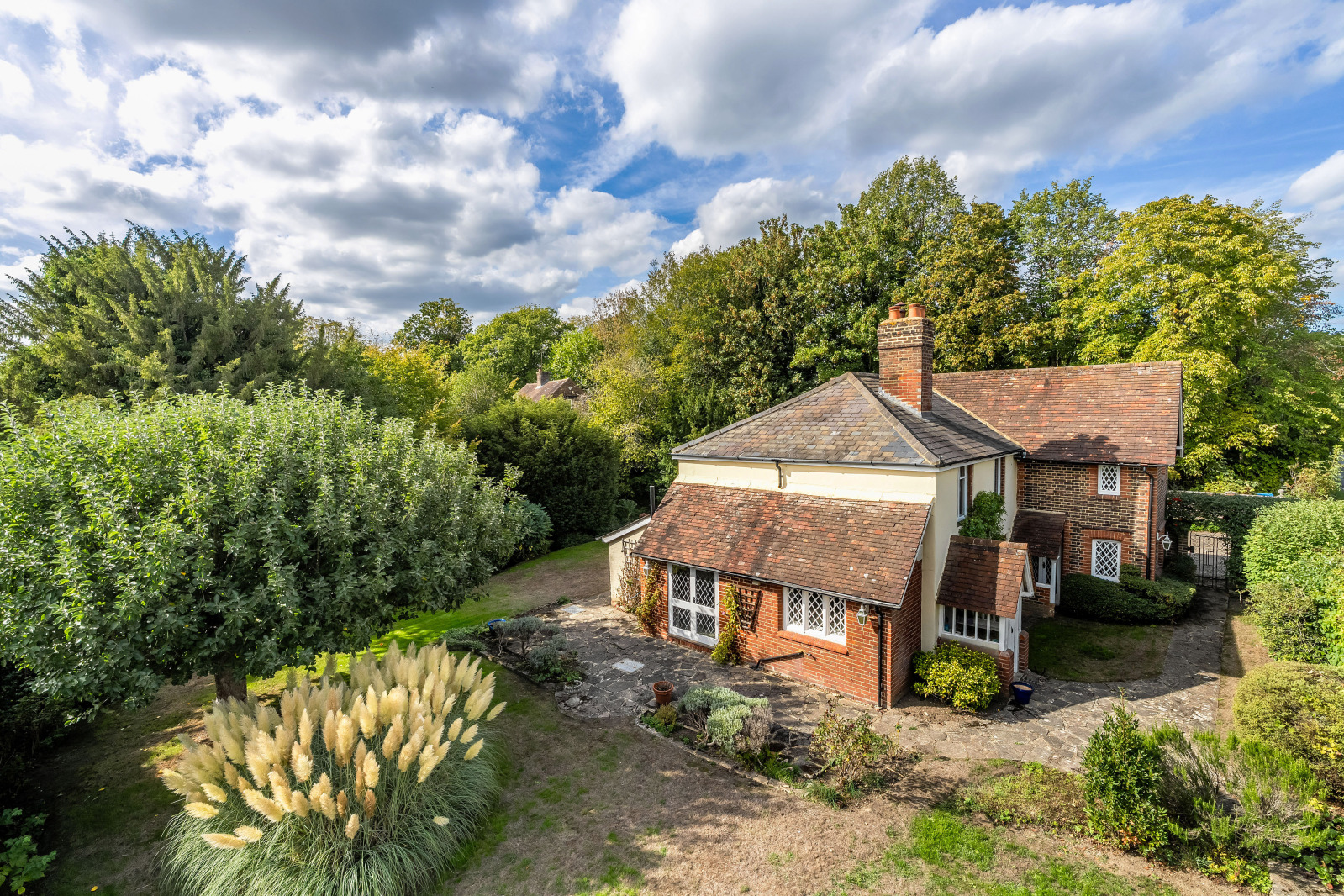 Tilburstow Hill Road, South Godstone, Surrey, RH9, photo 2