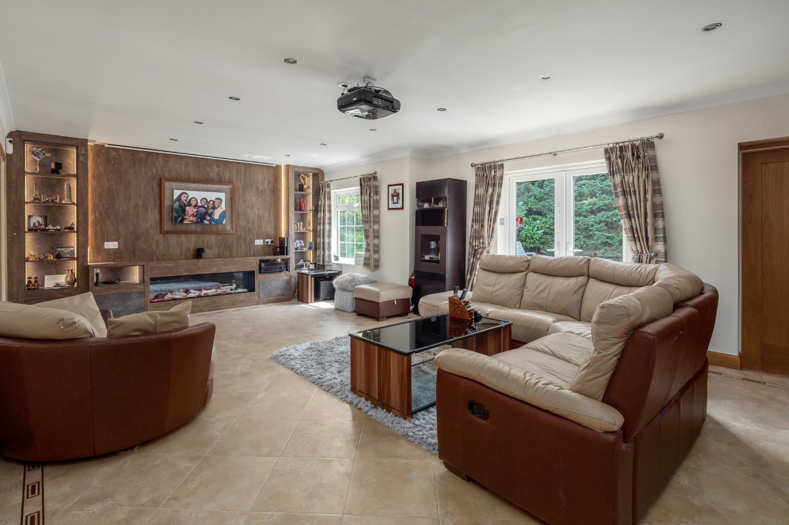 Arthog Road, Hale, WA15, photo 2