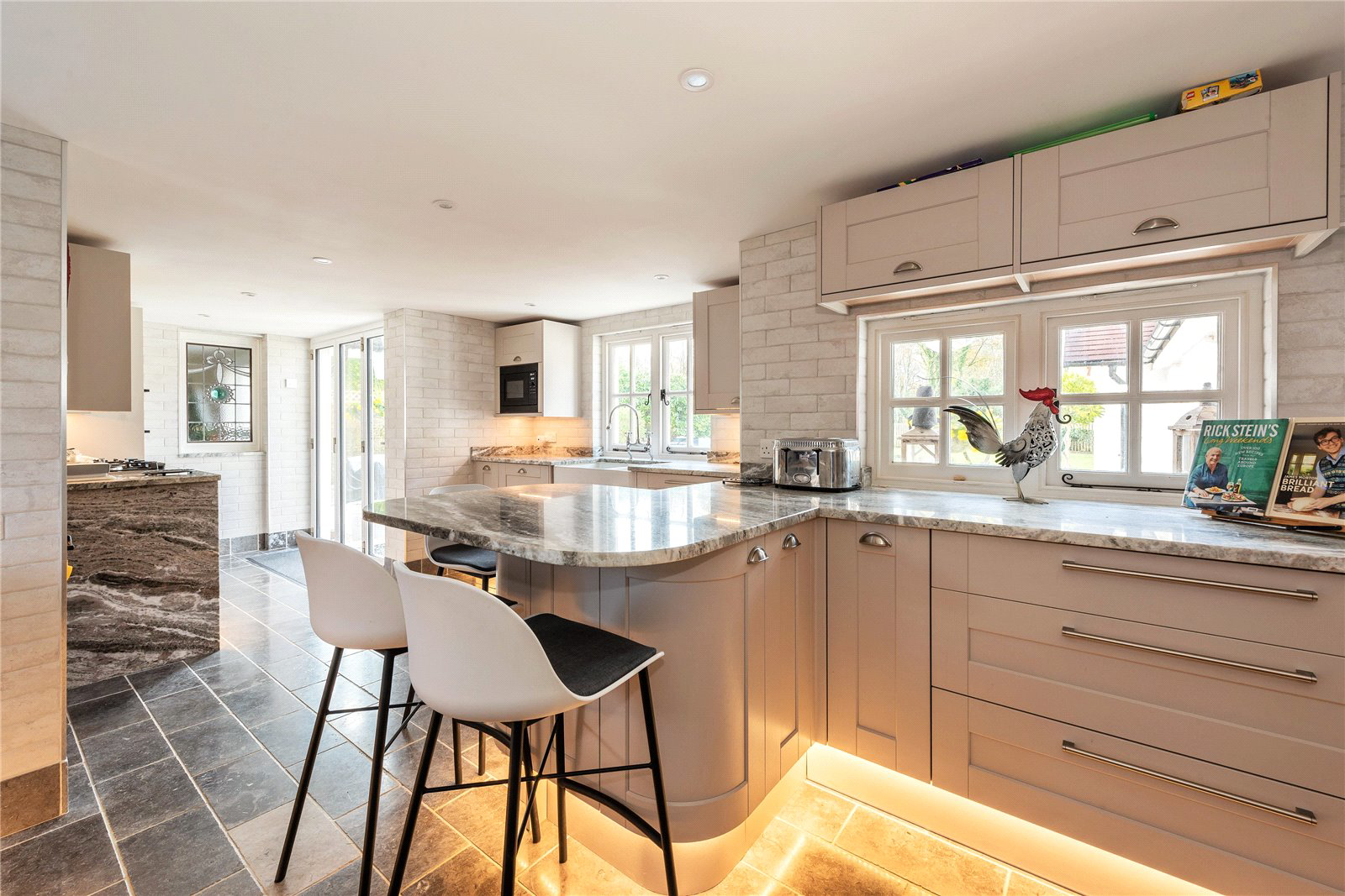 Mill Road, Holmwood, Dorking, Surrey, RH5, photo 2