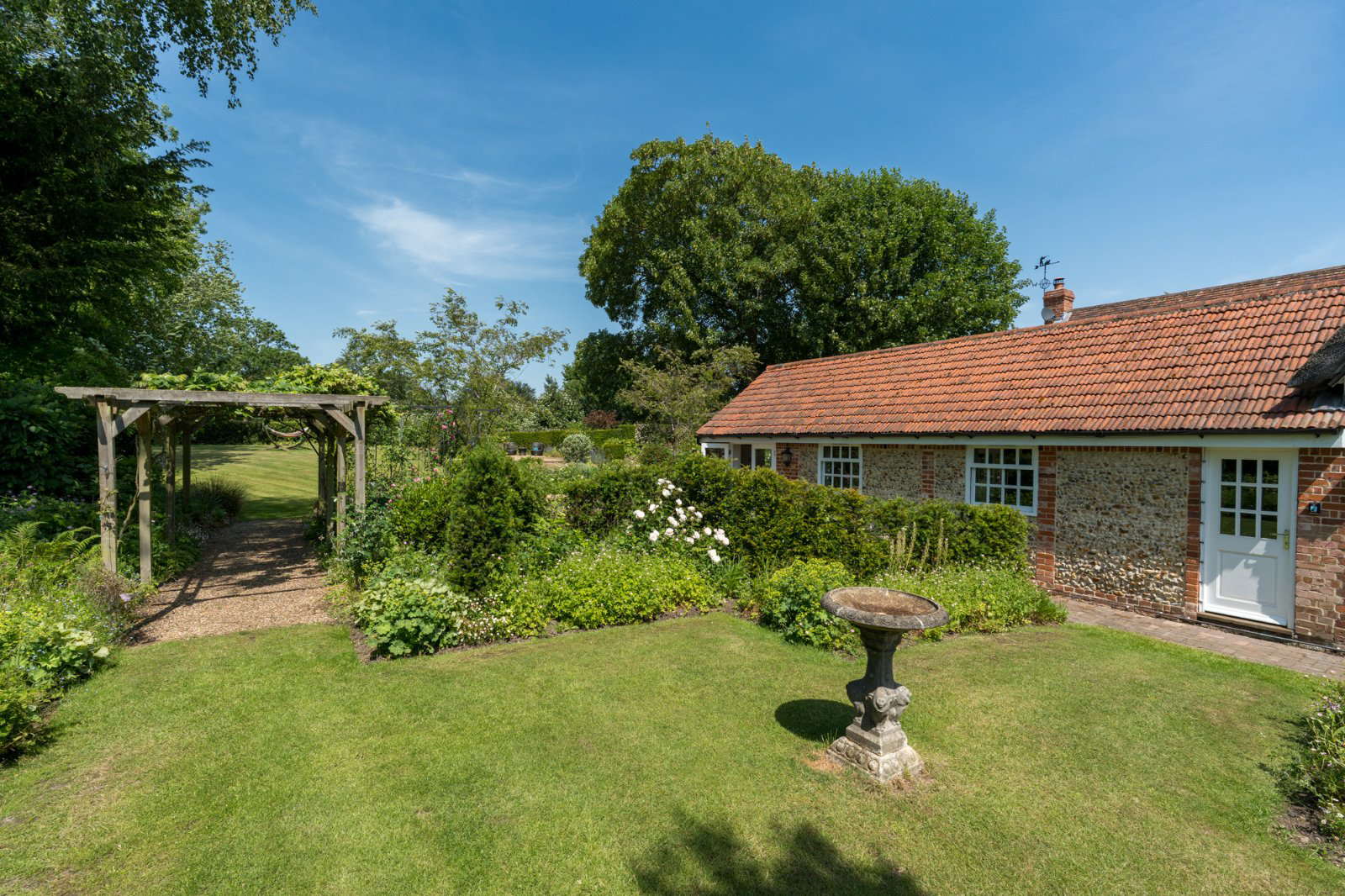 Lambs Corner, Birchwood Road, Dedham, Essex, CO7, photo 33