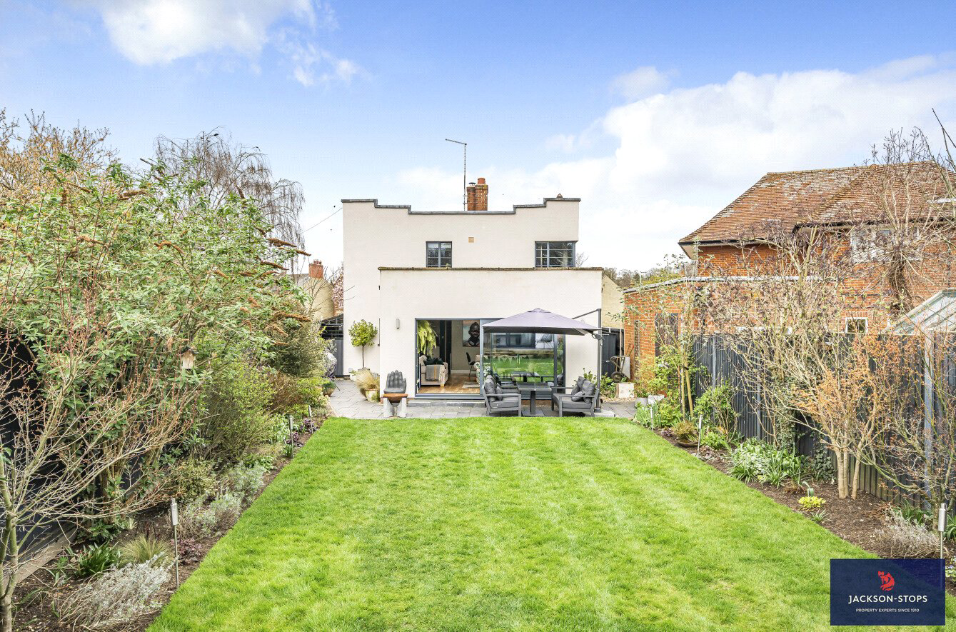 Duchess Drive, Newmarket, Suffolk, CB8
