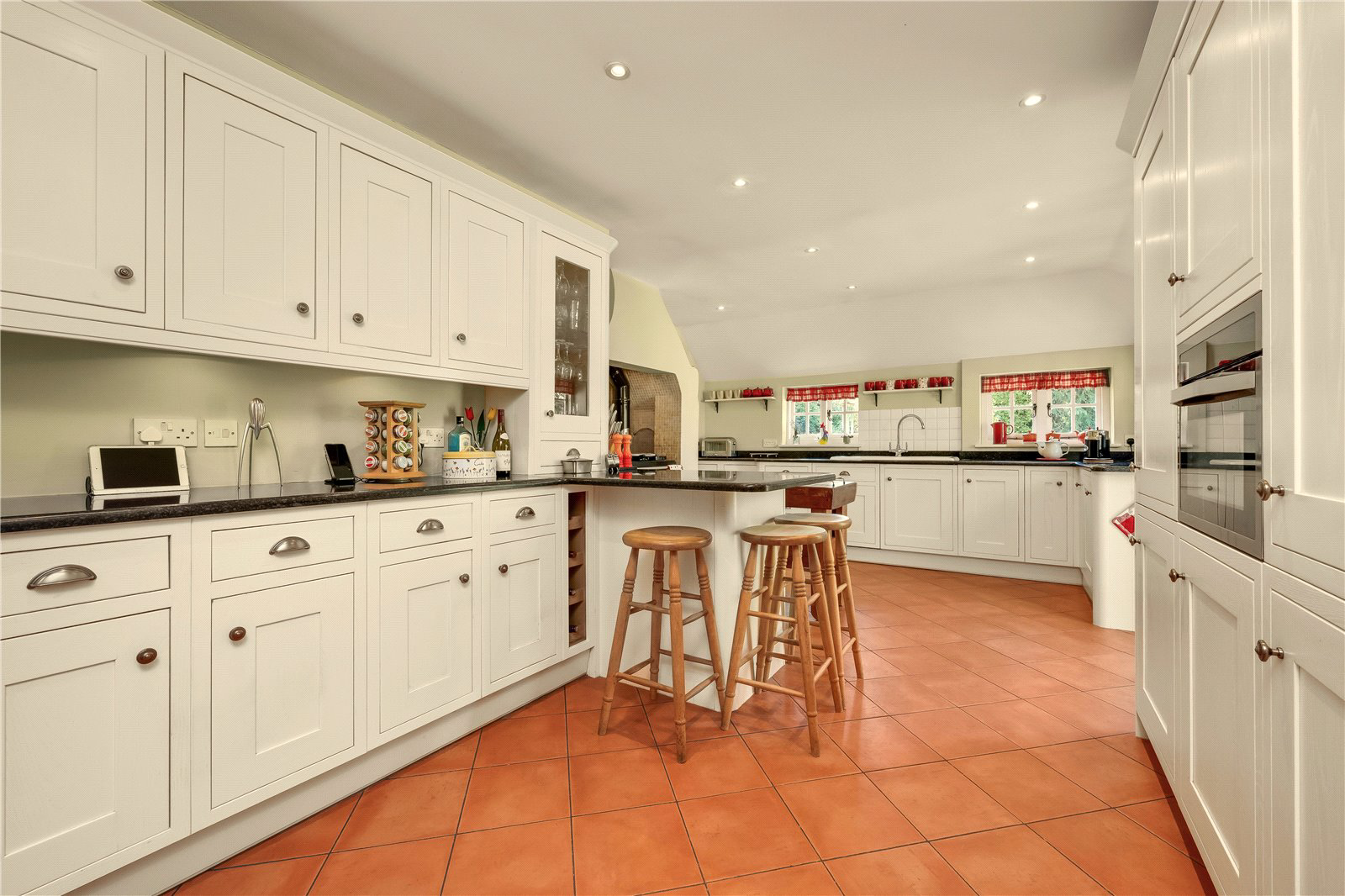 Jacobs Well Road, Jacobs Well, Guildford, Surrey, GU4, photo 13