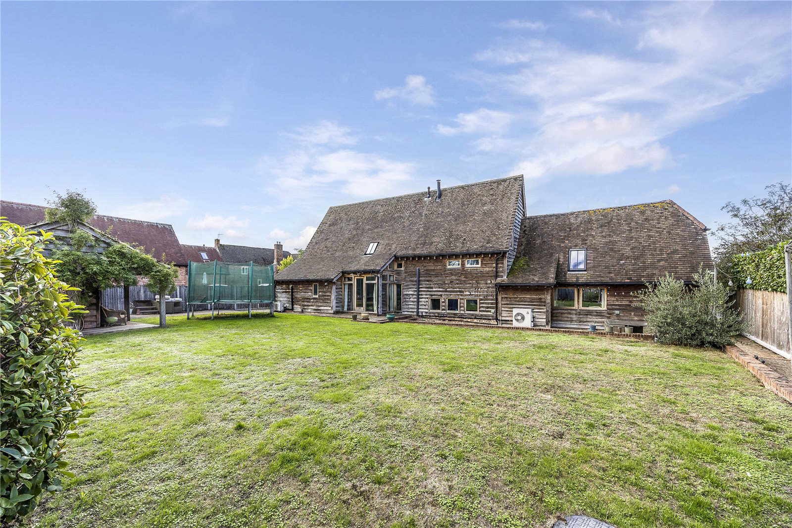 Dean Lane, Stoke Orchard, Cheltenham, Gloucestershire, GL52, photo 2