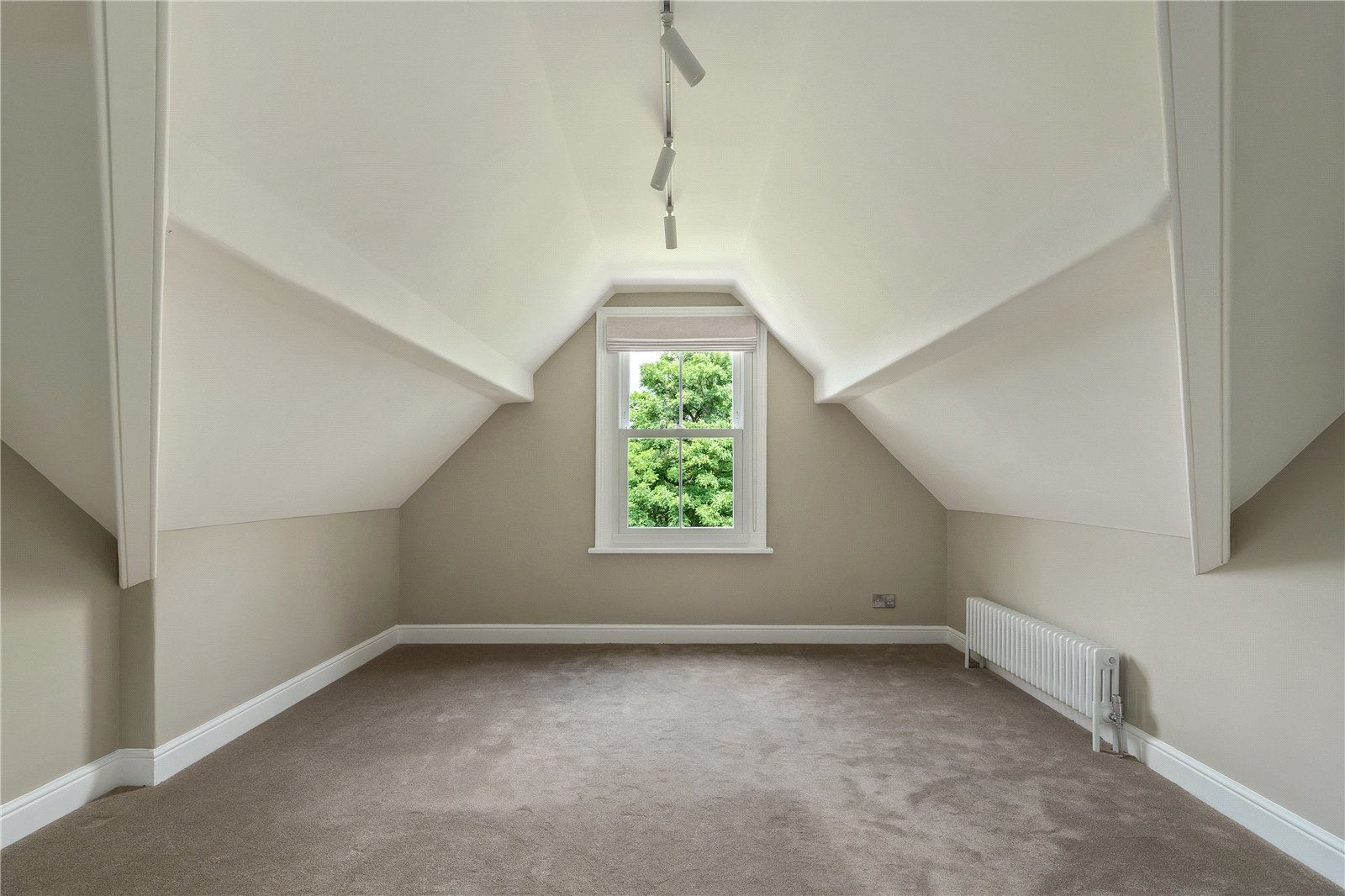 Hawthorn Lane, Wilmslow, Cheshire, SK9, photo 17