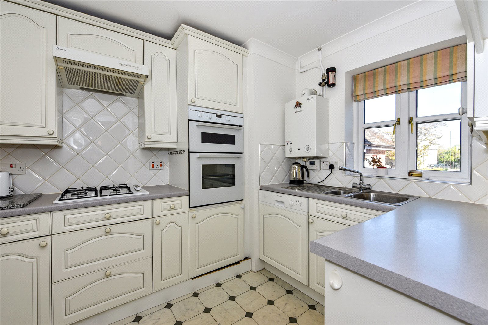 Queen Street, Emsworth, Hampshire, PO10, photo 5