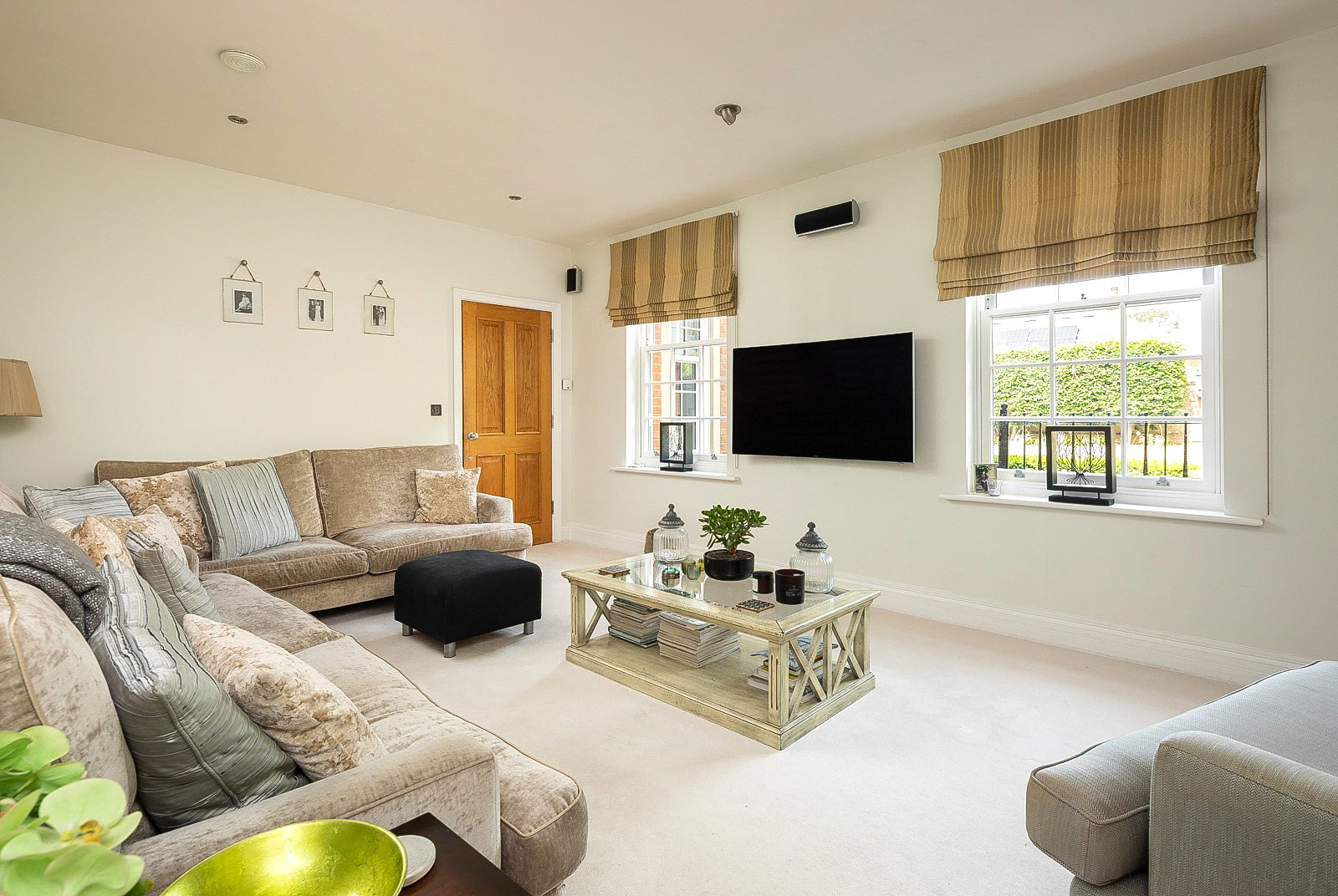 Lodge Road, Crafton, Buckinghamshire, LU7, photo 9