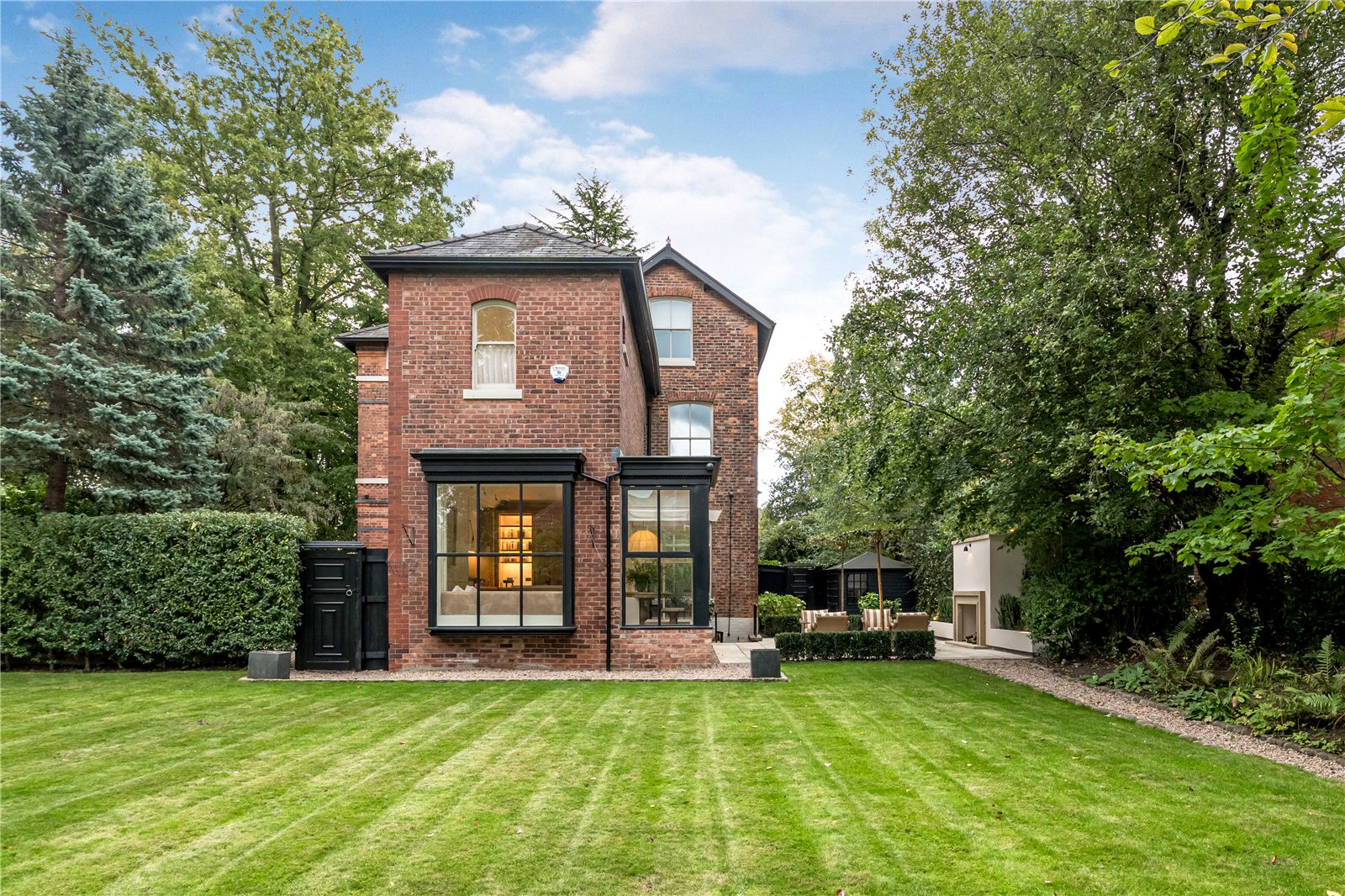 Heaton Moor Road, Heaton Moor, Stockport, Greater Manchester, SK4, photo 3