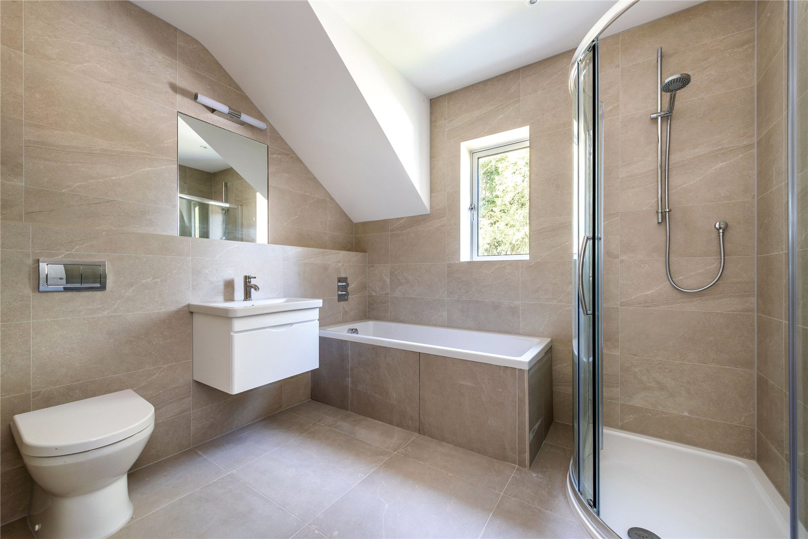 Bechwood Close, Tadworth, Surrey, KT20, photo 14