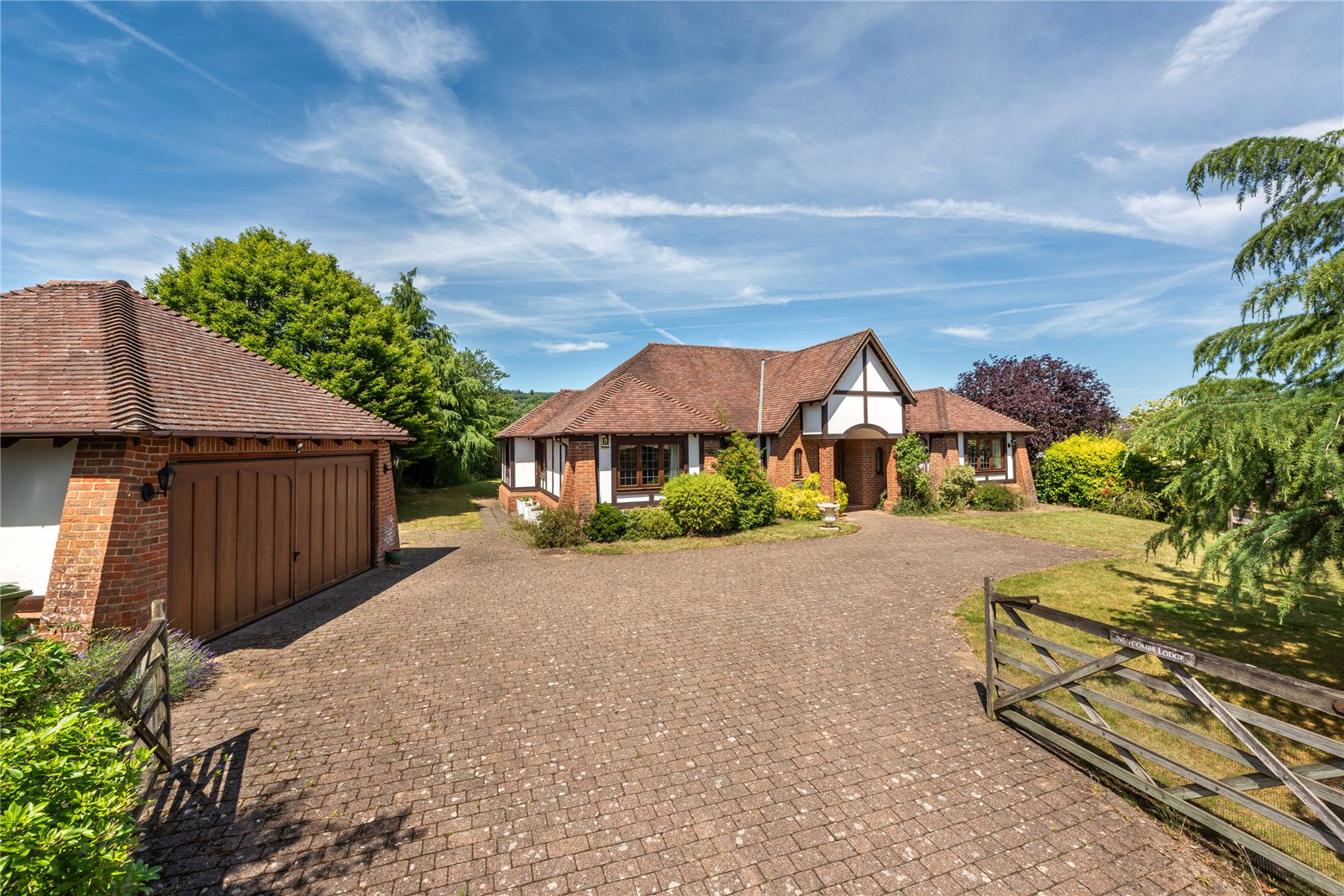 Nutcombe Lane, Dorking, Surrey, RH4