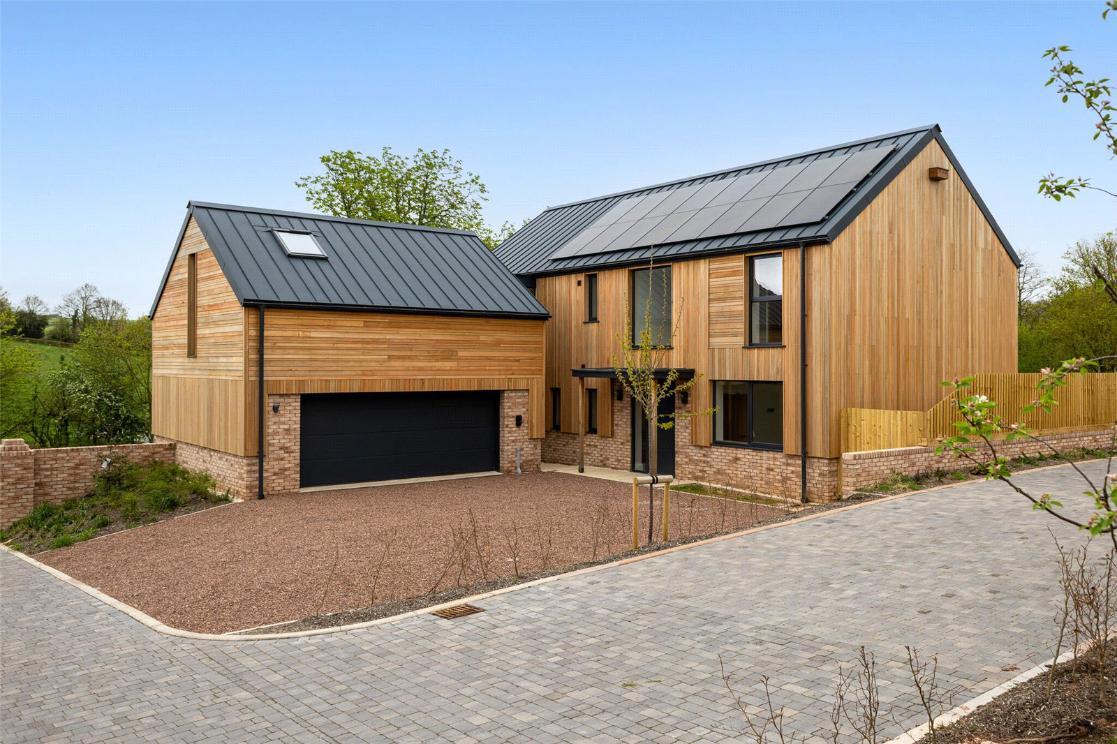 Barton Grange, Frogmire Lane, Sandford, Crediton, EX17