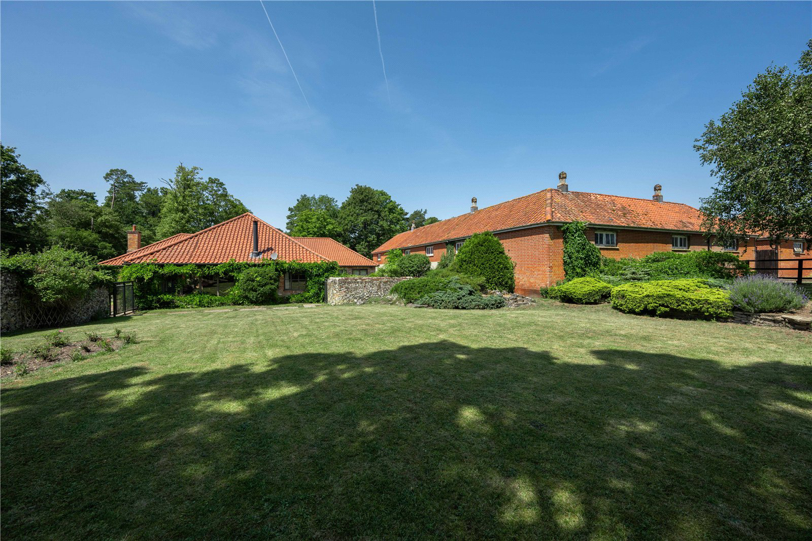 West Stow Stud, Icklingham Road, West Stow, Bury St Edmunds, IP28, photo 3