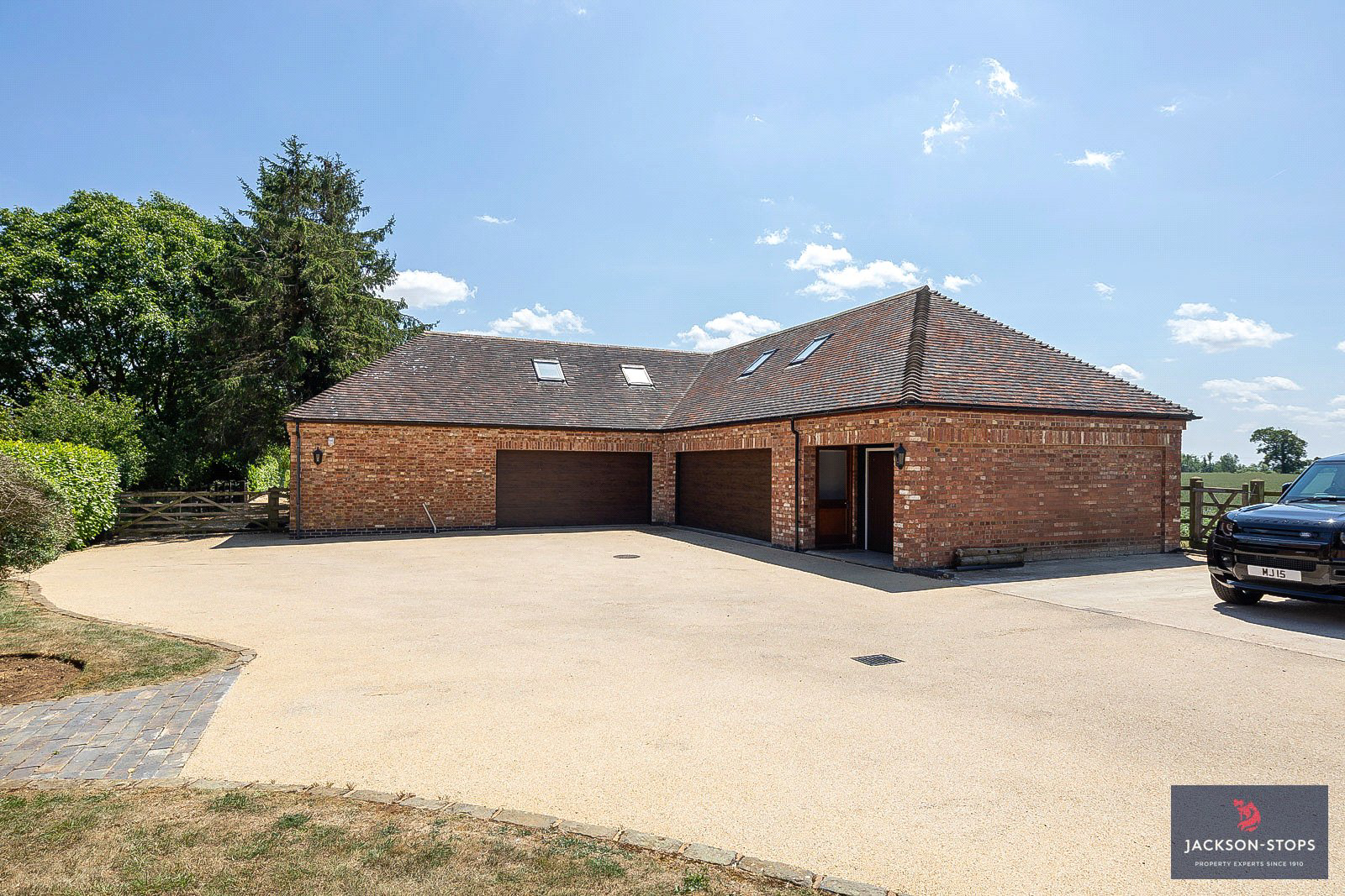 South End, Milton Bryan, MK17, photo 28