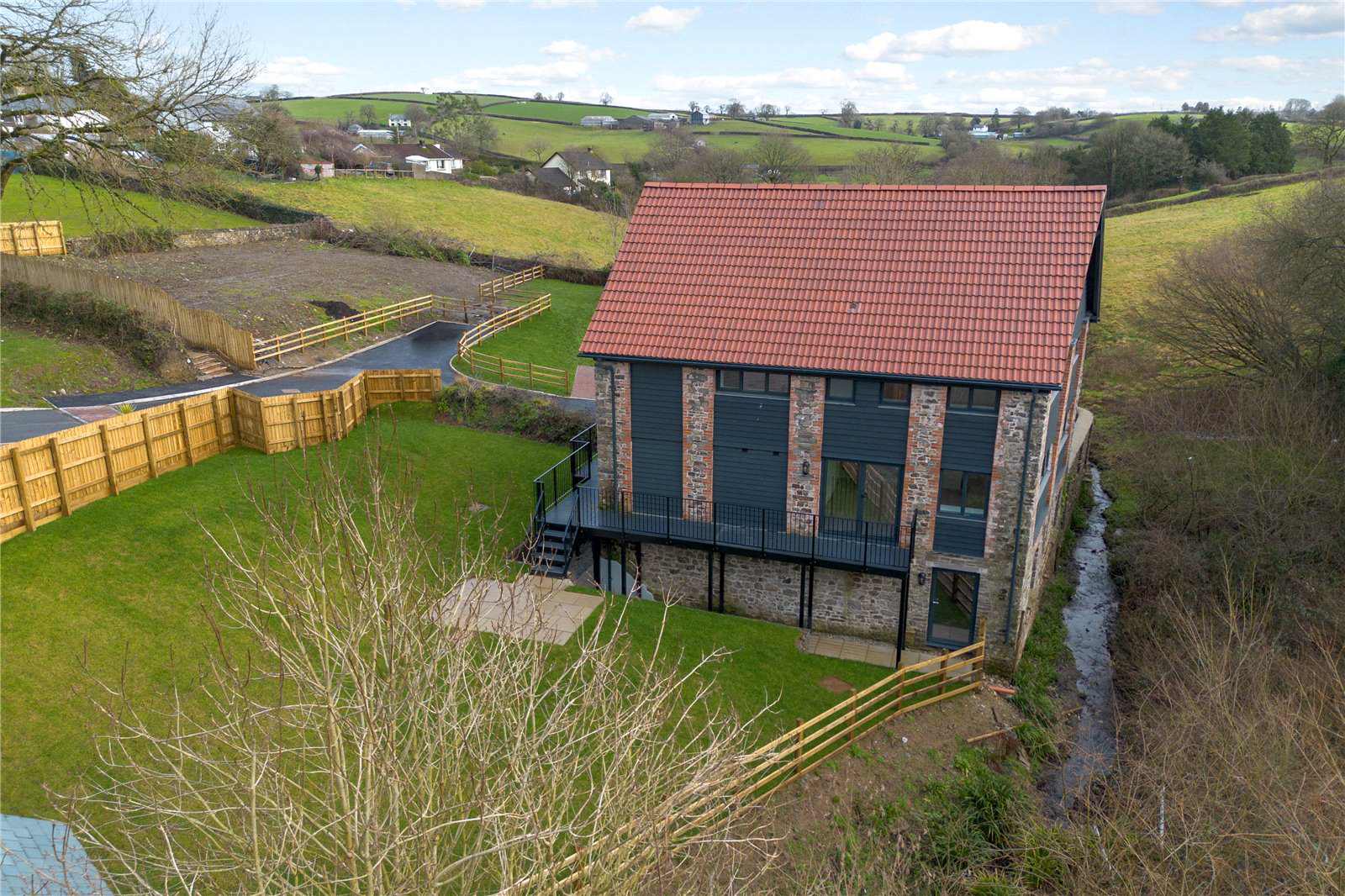 Old Tannery Drive, East Street, South Molton, Devon, EX36, photo 2