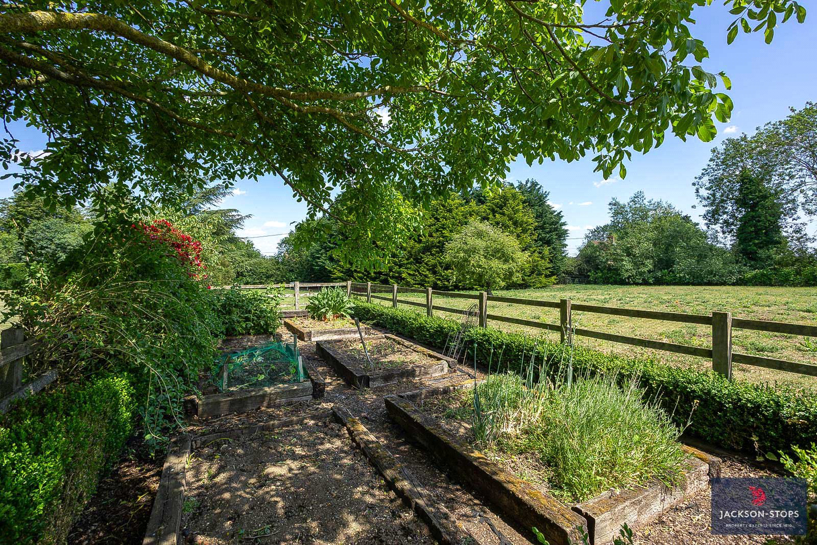 South End, Milton Bryan, MK17, photo 40
