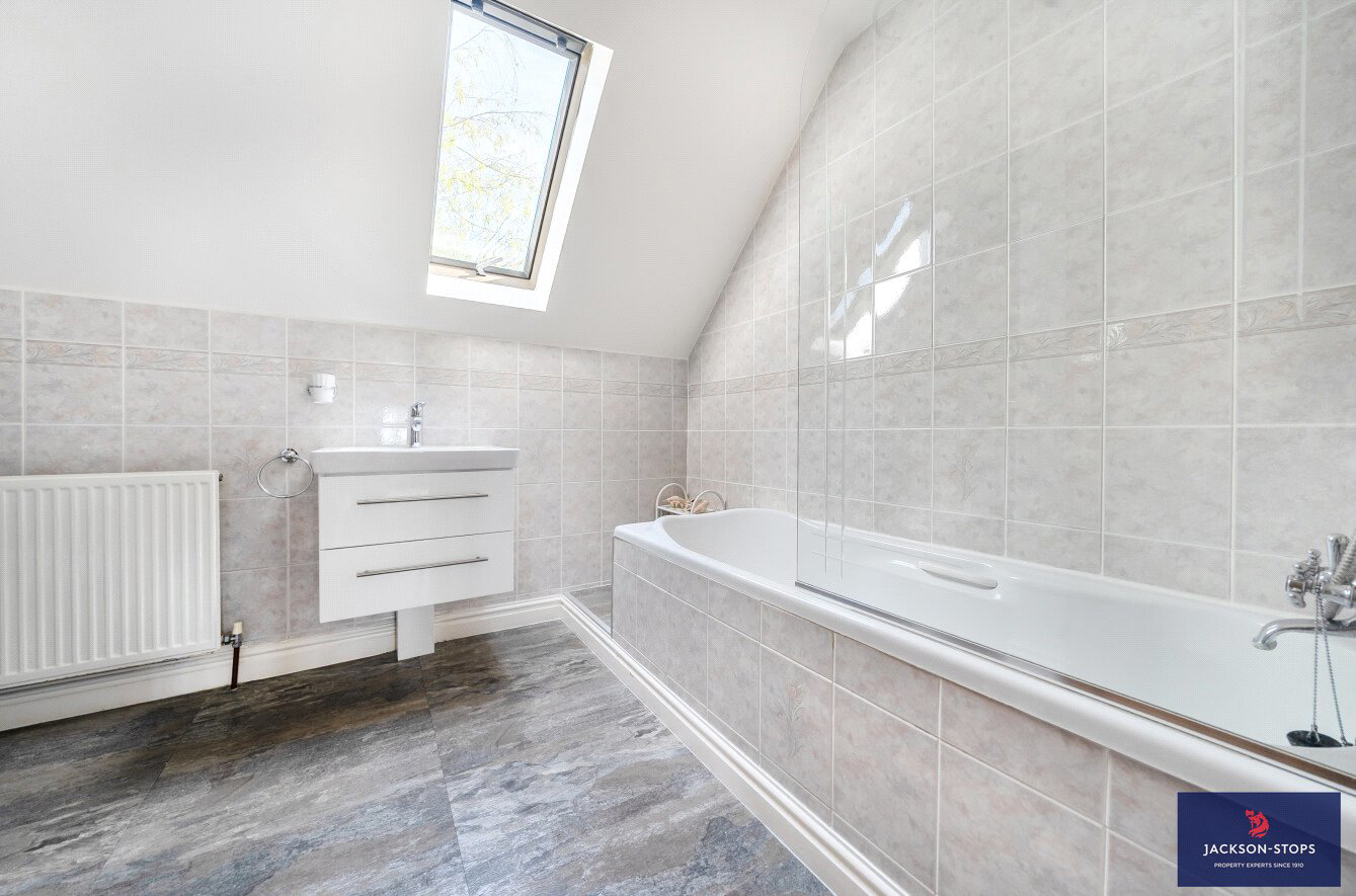 Ivy Lane, Great Brickhill, Buckinghamshire, MK17, photo 17