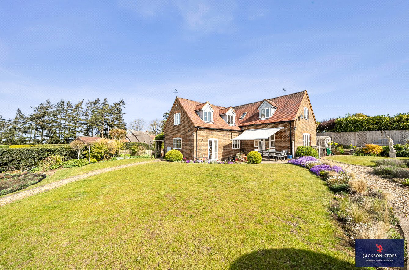 Ivy Lane, Great Brickhill, Buckinghamshire, MK17, photo 22