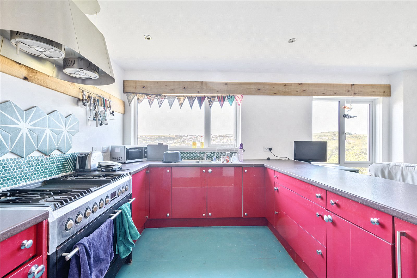 Mawgan Porth, Newquay, Cornwall, TR8, photo 6