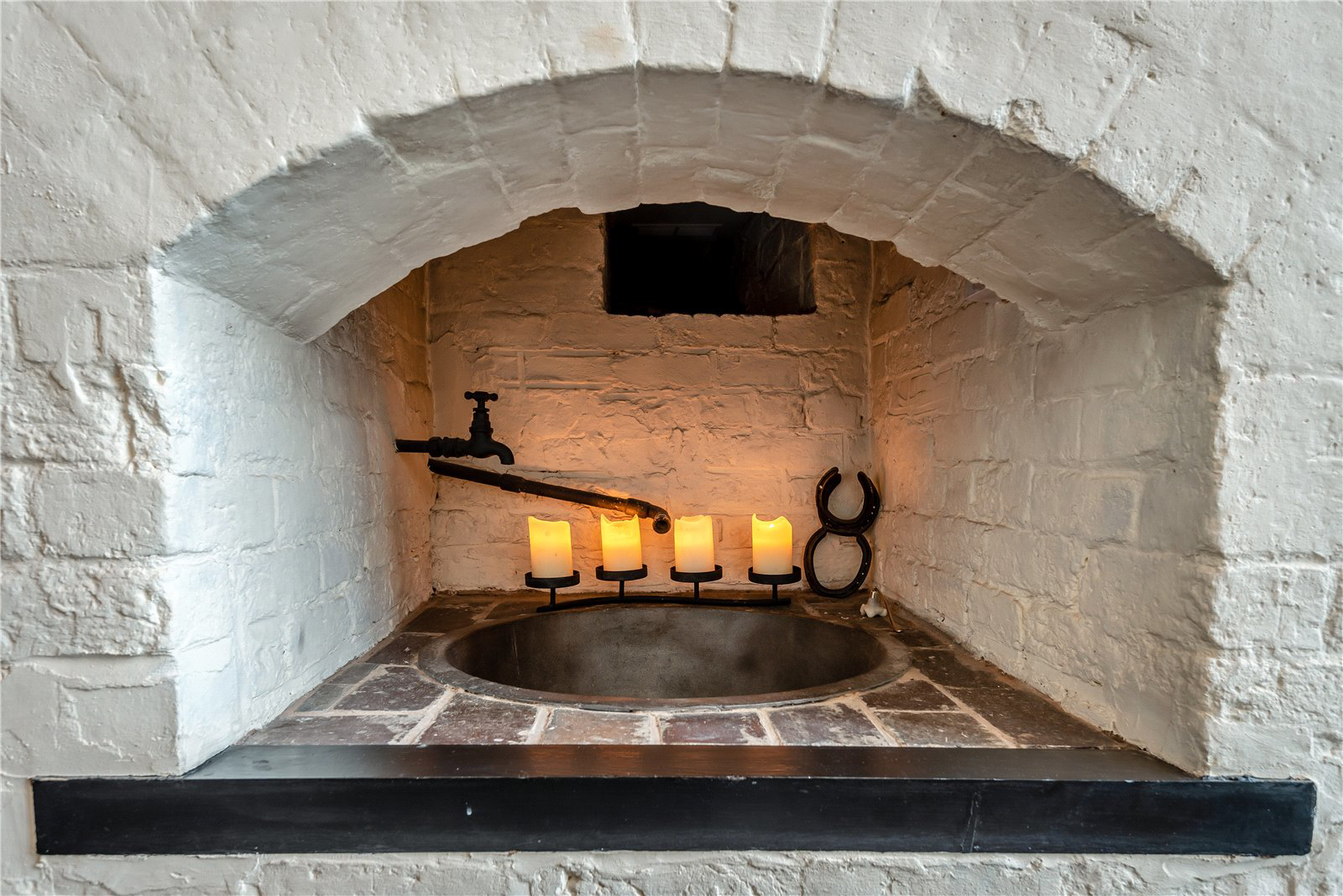 Near Tarporley, A Fully Restored Period Farmhouse, With Stunning Views and Land, CH3, photo 14