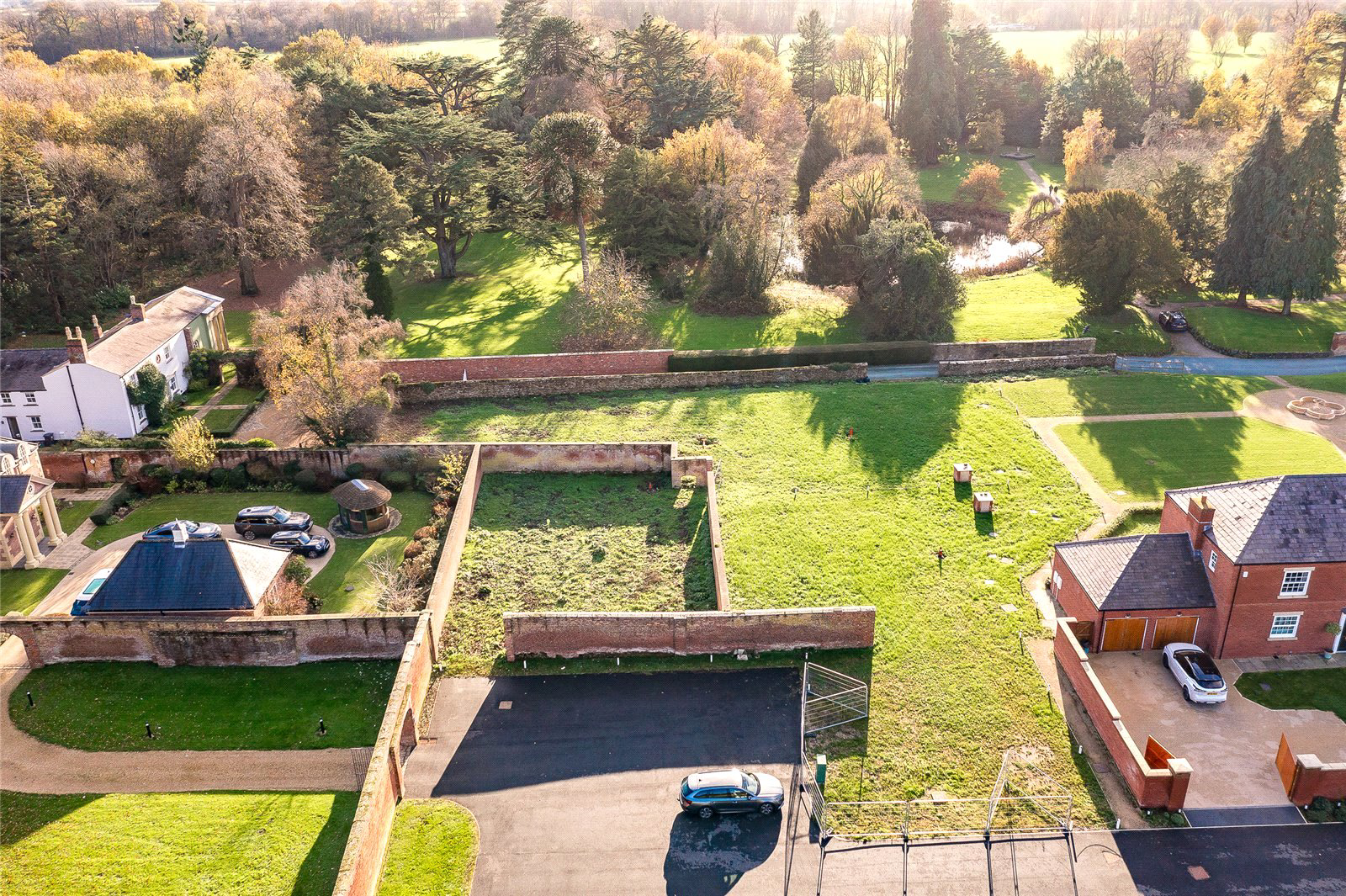 Wynnstay Hall Estate, Ruabon, Wrexham, LL14, photo 41