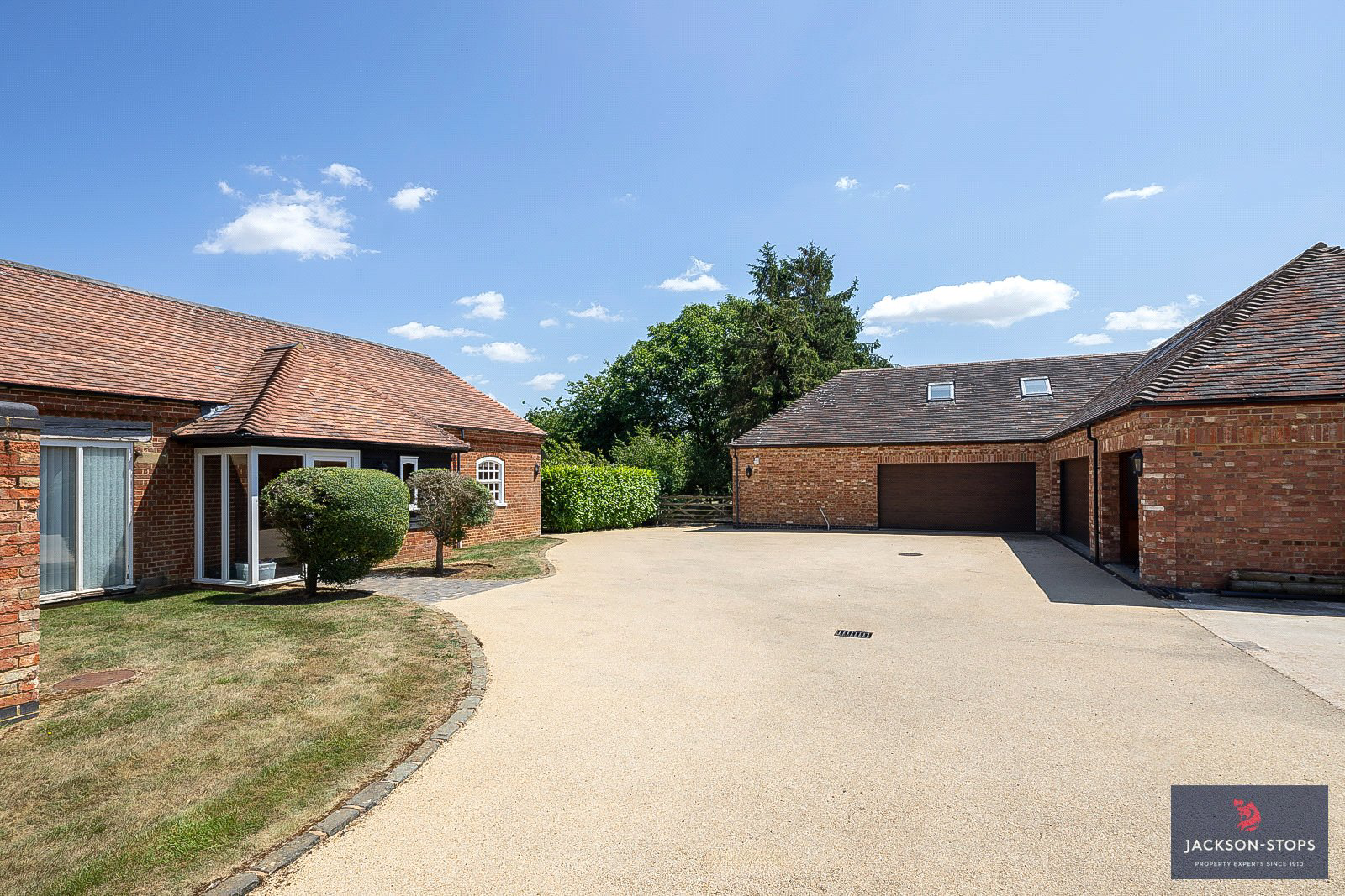 South End, Milton Bryan, MK17, photo 27