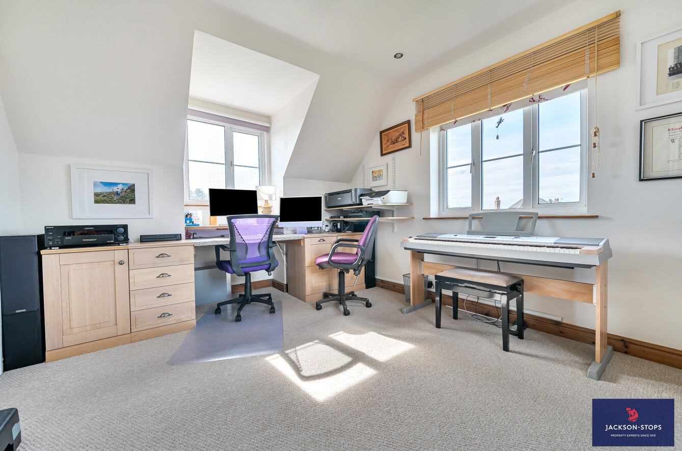 Ivy Lane, Great Brickhill, Buckinghamshire, MK17, photo 15