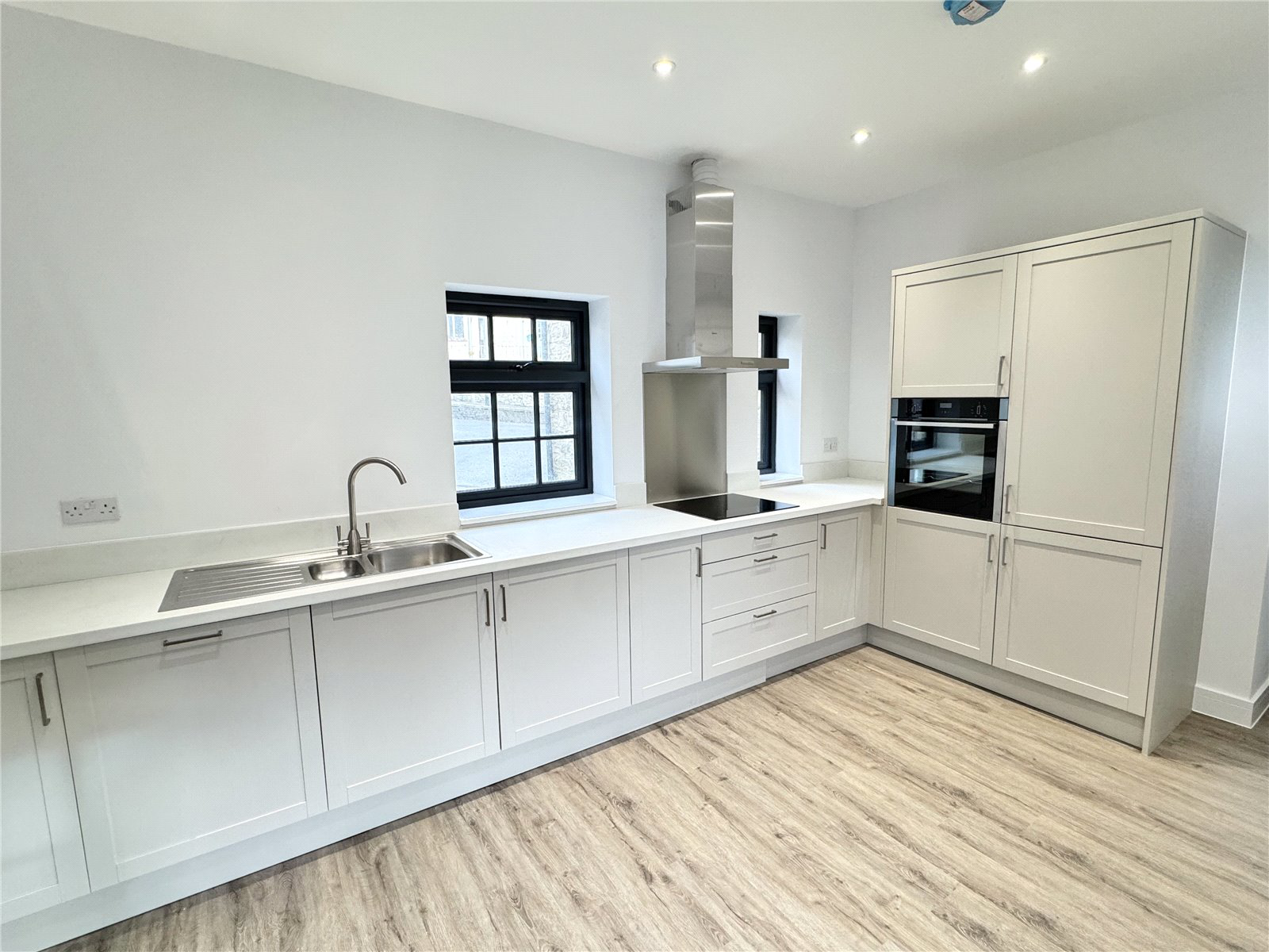 Old Tannery Drive, East Street, South Molton, Devon, EX36, photo 4