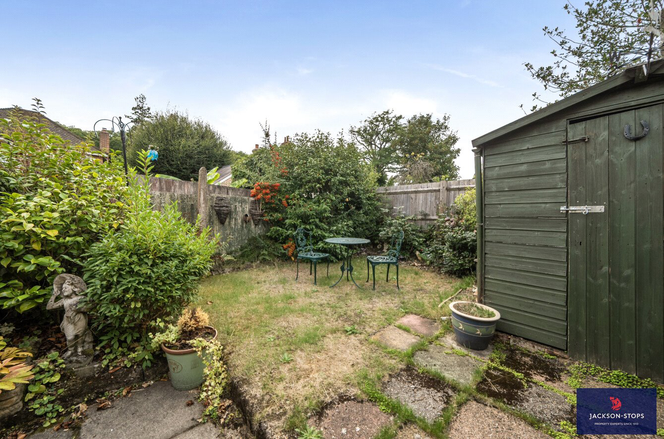 Mentone Avenue, Aspley Guise, Bedfordshire, MK17, photo 11